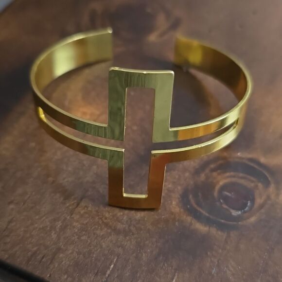 Cross cuff bracelet Gold tone - Picture 5 of 9